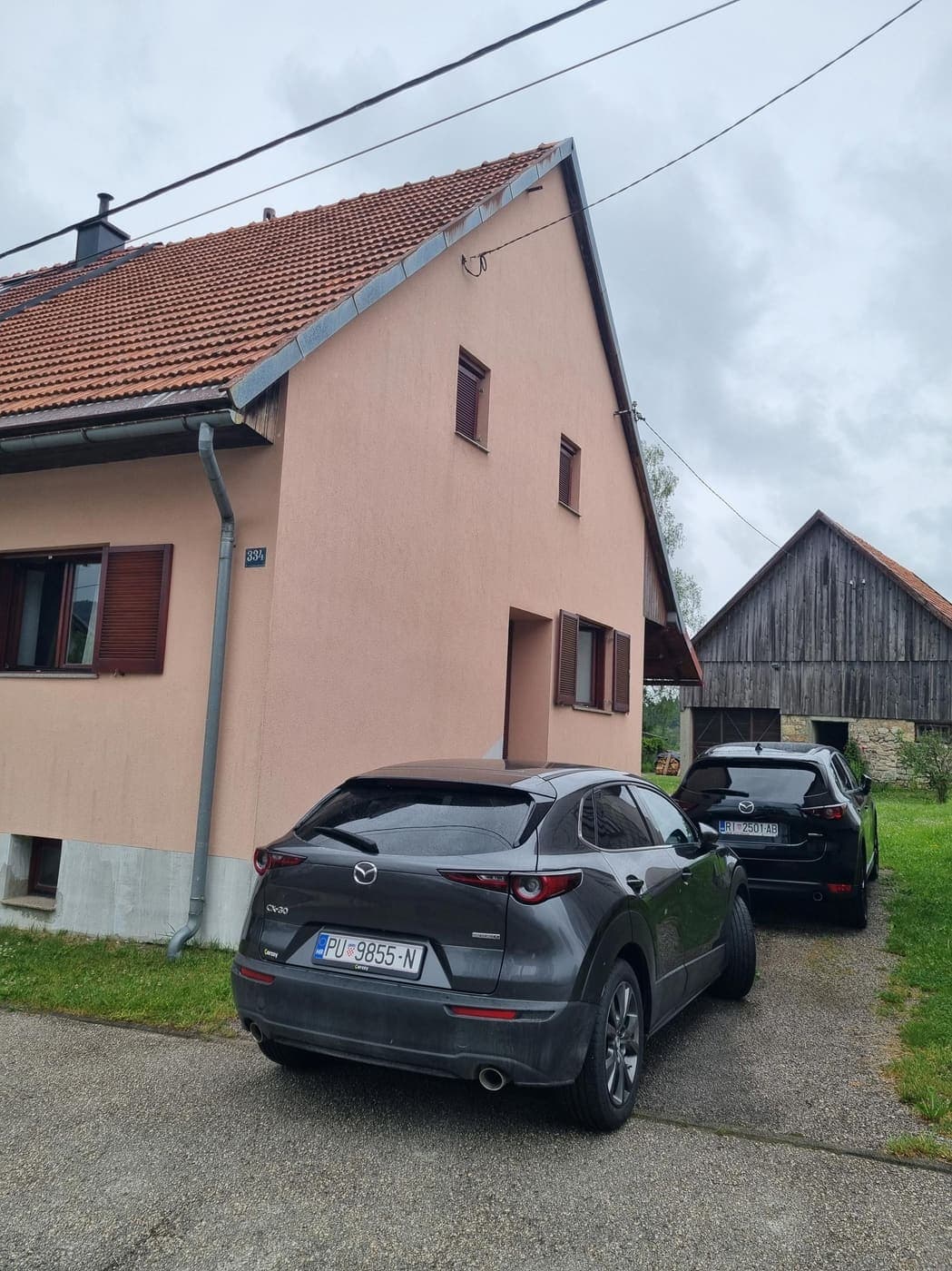 Samostojeća kuća 250 m², Ravna Gora — fotografija 2