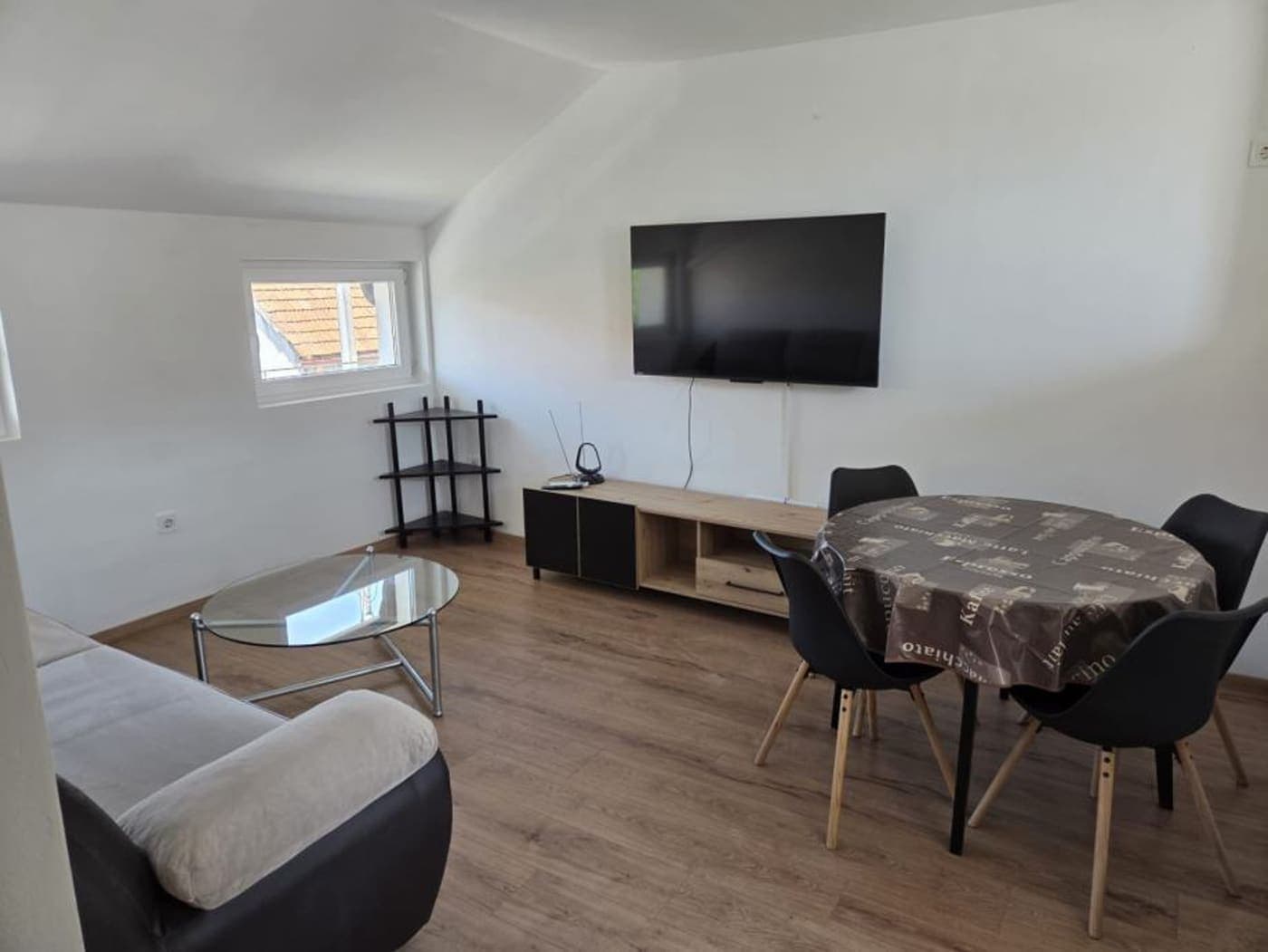 Dvosoban stan 55 m², Donja Dubrava