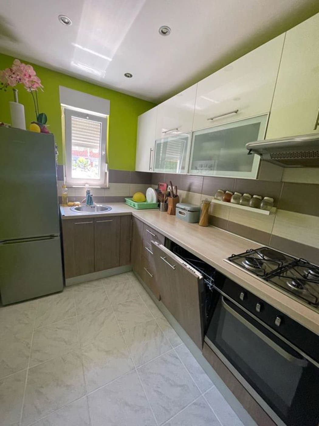 Trosoban stan 72 m², Peščenica - Žitnjak — fotografija 2